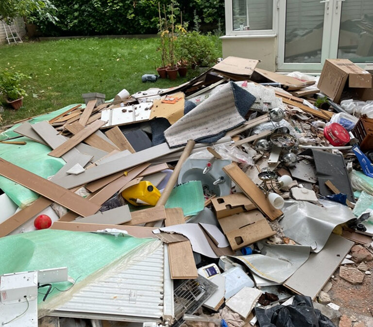 How to Get Rid of Large Amounts of Waste in Epping & North London